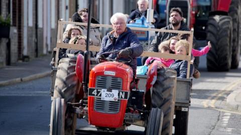 Vintage tractor run