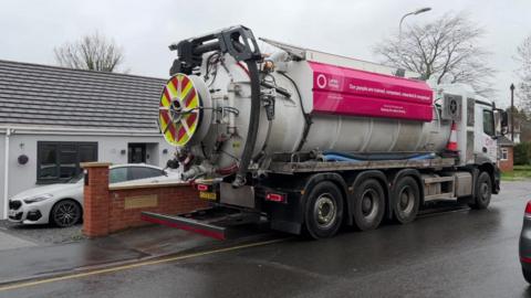 Thames Water Tanker