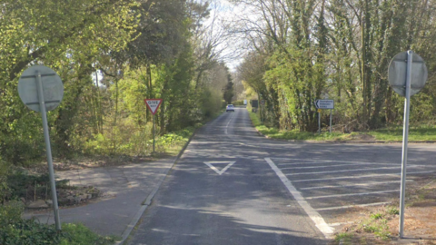 Google street view shows A229 junction of Common Road 