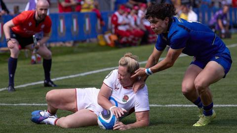 Marlie Packer scores