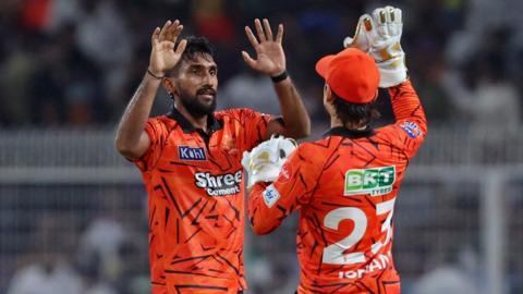 Sunrisers celebrate a wicket