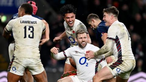 England celebrate Elliot Daly's match-winning try