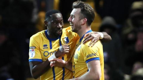 Mansfield v Bradford City