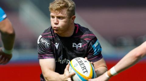 Keiran Williams in action for Ospreys