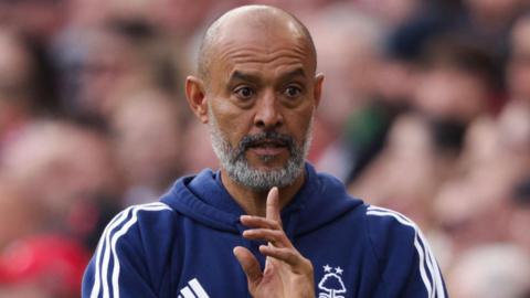 Nottingham Forest boss Nuno Espirito Santo raises his finger to make a point on the touchline