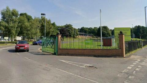 Southglade Park entrance