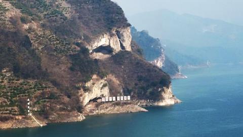 A mountain that looks like a puppy.
