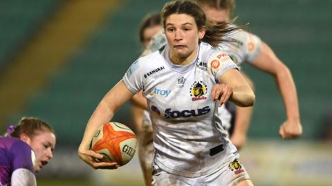 Flo Robinson in action.