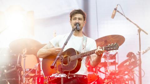 Mumford & Sons play Big Weekend 