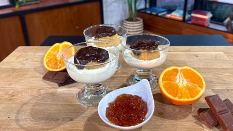 Jimi's mini jaffa cake puddings