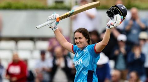 Nat Sciver-Brunt celebrates a century v Pakistan