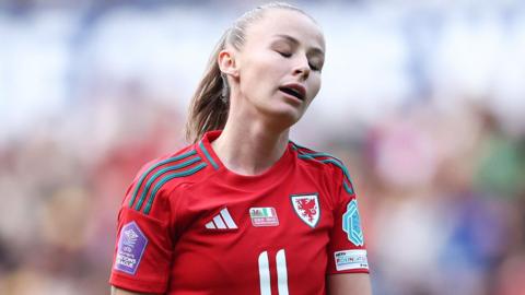 Hannah Cain looks disappointed 