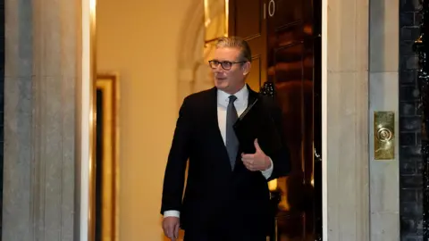 Starmer leaving No 10