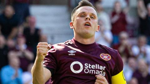 Lawrence Shankland celebrates