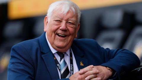Tony Rowe