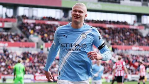 Erling Haaland celebrates after scoring for Man City at Brentford
