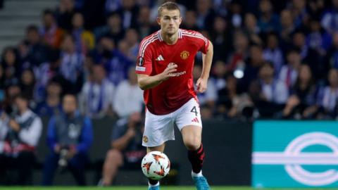 Matthijs de Ligt playing for Manchester United