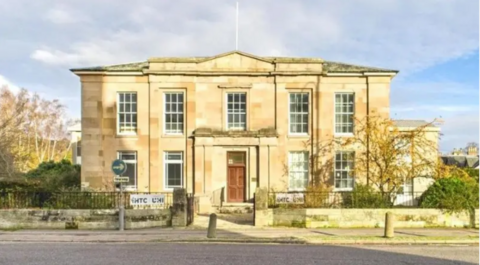 Seann Cholaiste Diadhachd na Gàidhealtachd ann an Inbhir Pheofharain