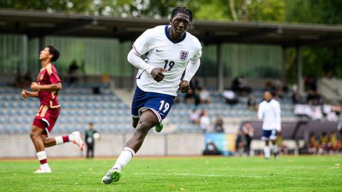 Brian Madjo for England Under-17's