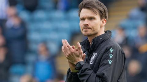 Sheffield Wednesday boss Danny Rohl applauds fans