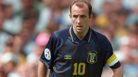 Gary Mcallister of Scotland on the ball during the Uefa Euro 1996 Group A match between Scotland and England at Wembley Stadium on June 15, 1996 in London, England.