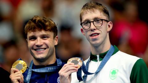 Daniel Wiffen with Olympic champion Bobby Finke from the USA