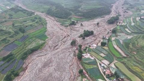 Flooding devastation in China as seen from the air 