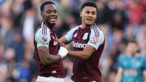 Jhon Duran and Ollie Watkins playing for Aston Villa