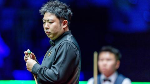 Zhang beats Zhou to reach Worl
