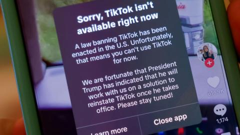 The message displayed for US users of TikTok saying "Sorry, TikTok isn't available right now"