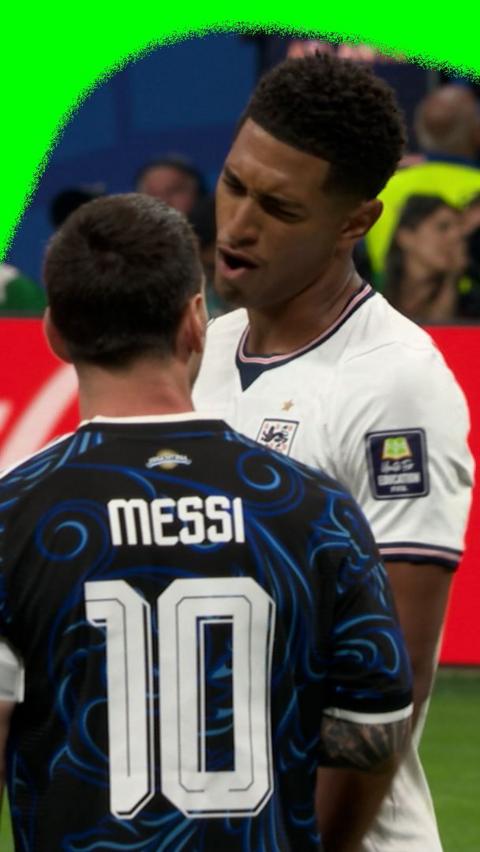 Lionel Messi and Jude Bellingham seen arguing on the pitch