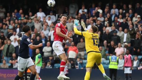 Llun o Kieffer Moore i Wrecsam