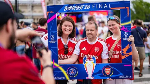 Arsenal fans in Budapest