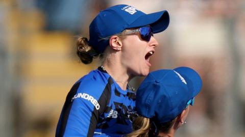 London Spirit players celebrate victory