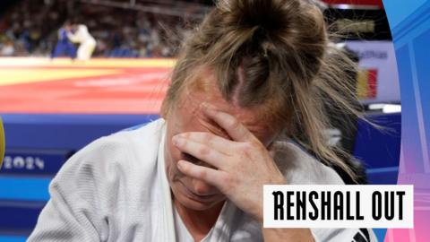 Watch as GB's Renshall is eliminated from women's judo by ex-GB opponent.