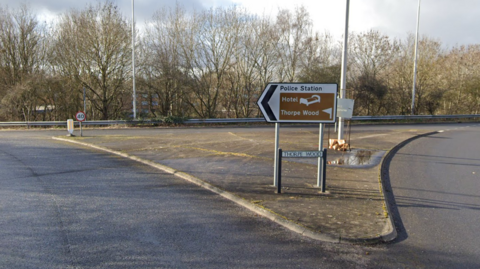 Thorpe Wood roundabout road sign 