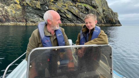 Ruairidh agus Peter