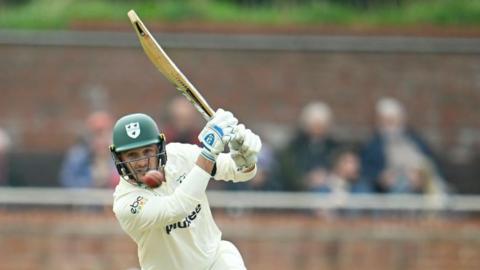 Gareth Roderick batting for Worcestershire