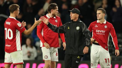 Gerhard Struber greets his players