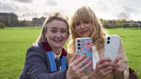 Philippa Dunne as Anne and Lucy Punch as Amanda in Amandaland