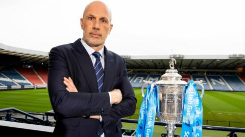 Rangers manager Philippe Clement with the Scottish Cup