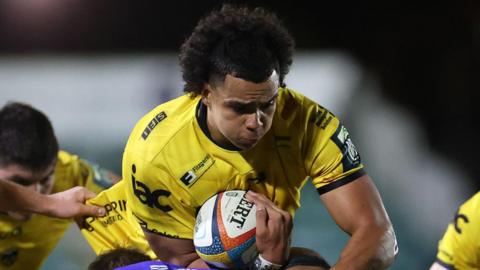 Mackenzie Martin attacks for Dragons
