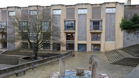 Entrance to Winchester Crown Court