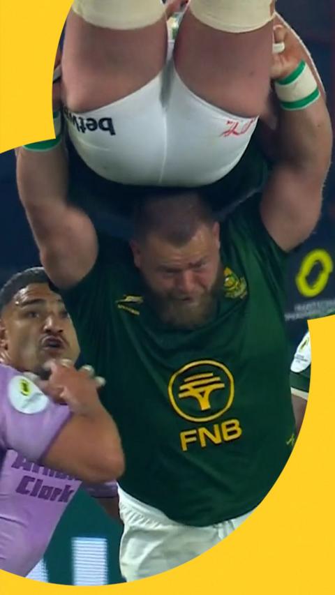 Strange carry for South Africa's second try
