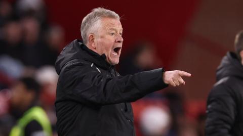 Chris Wilder pointing and shouting