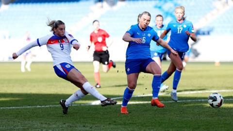 Alessia Russo scores for England