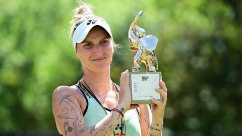 Marketa Vondrousova holds her Belin Open trophy