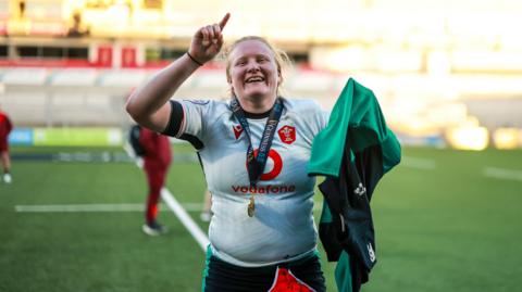 Aoife Wafer 