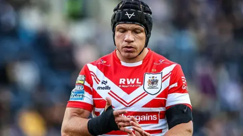 Jonny Lomax of St Helens 