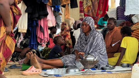 Families displaced by RSF advances in Sudan's El Gezira and Sennar states shelter at the Omar ibn al-Khattab displacement site, Kassala state, Sudan